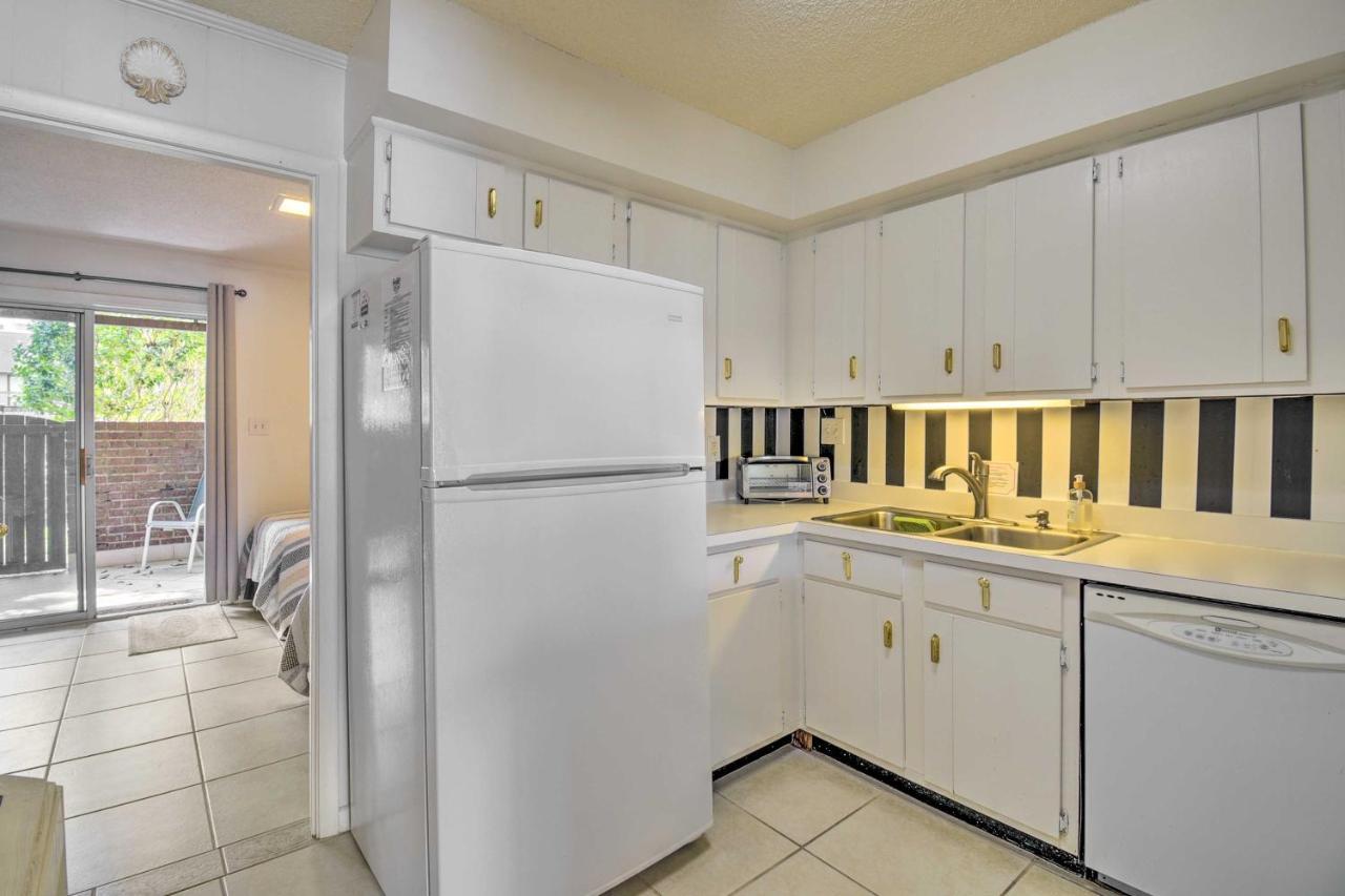 Myrtle Beach Abode With Seasonal Pool And Lake View! Villa ภายนอก รูปภาพ