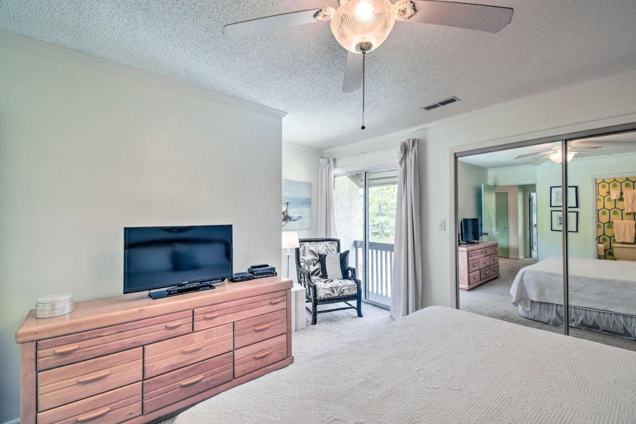 Myrtle Beach Abode With Seasonal Pool And Lake View! Villa ภายนอก รูปภาพ