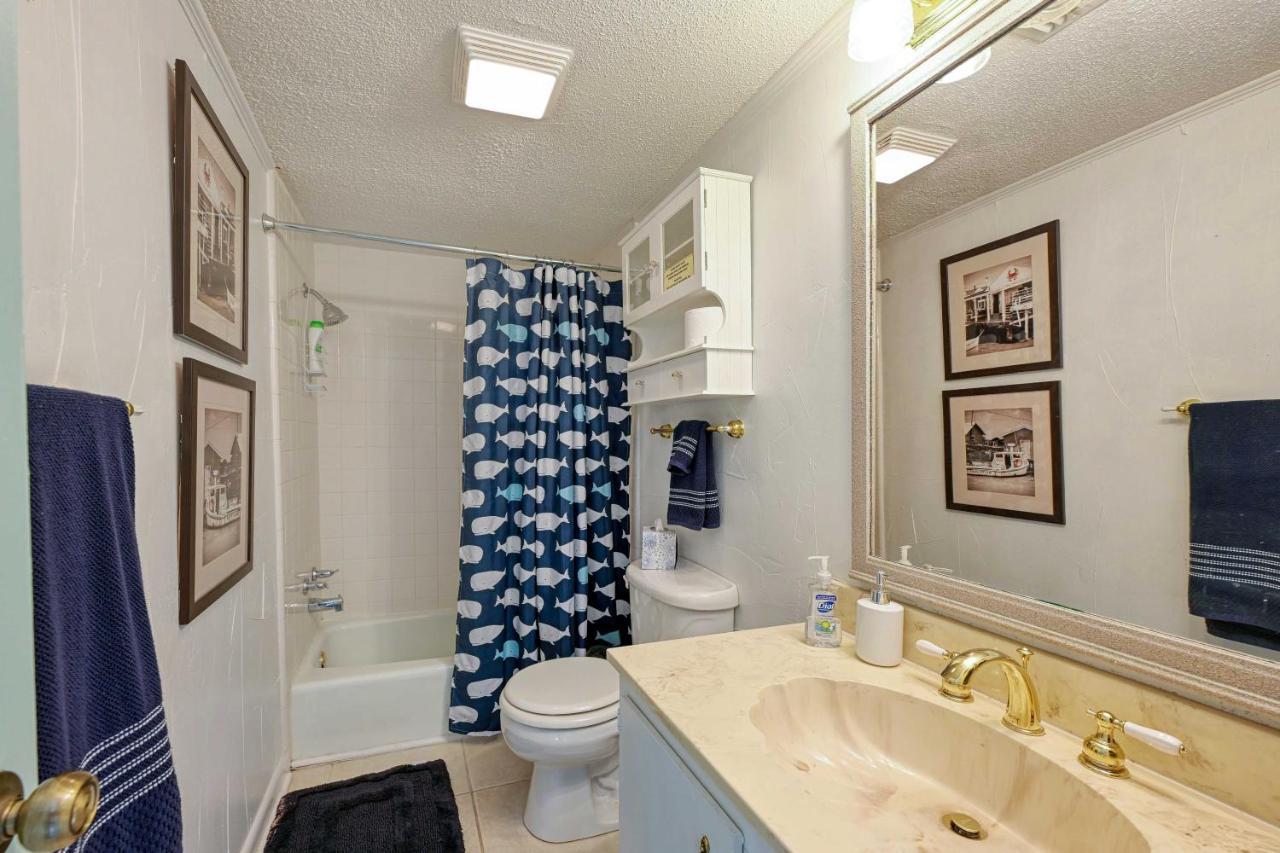 Myrtle Beach Abode With Seasonal Pool And Lake View! Villa ภายนอก รูปภาพ